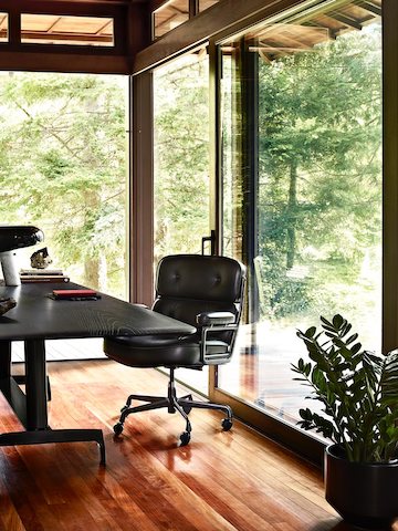 The Eames Executive Chair