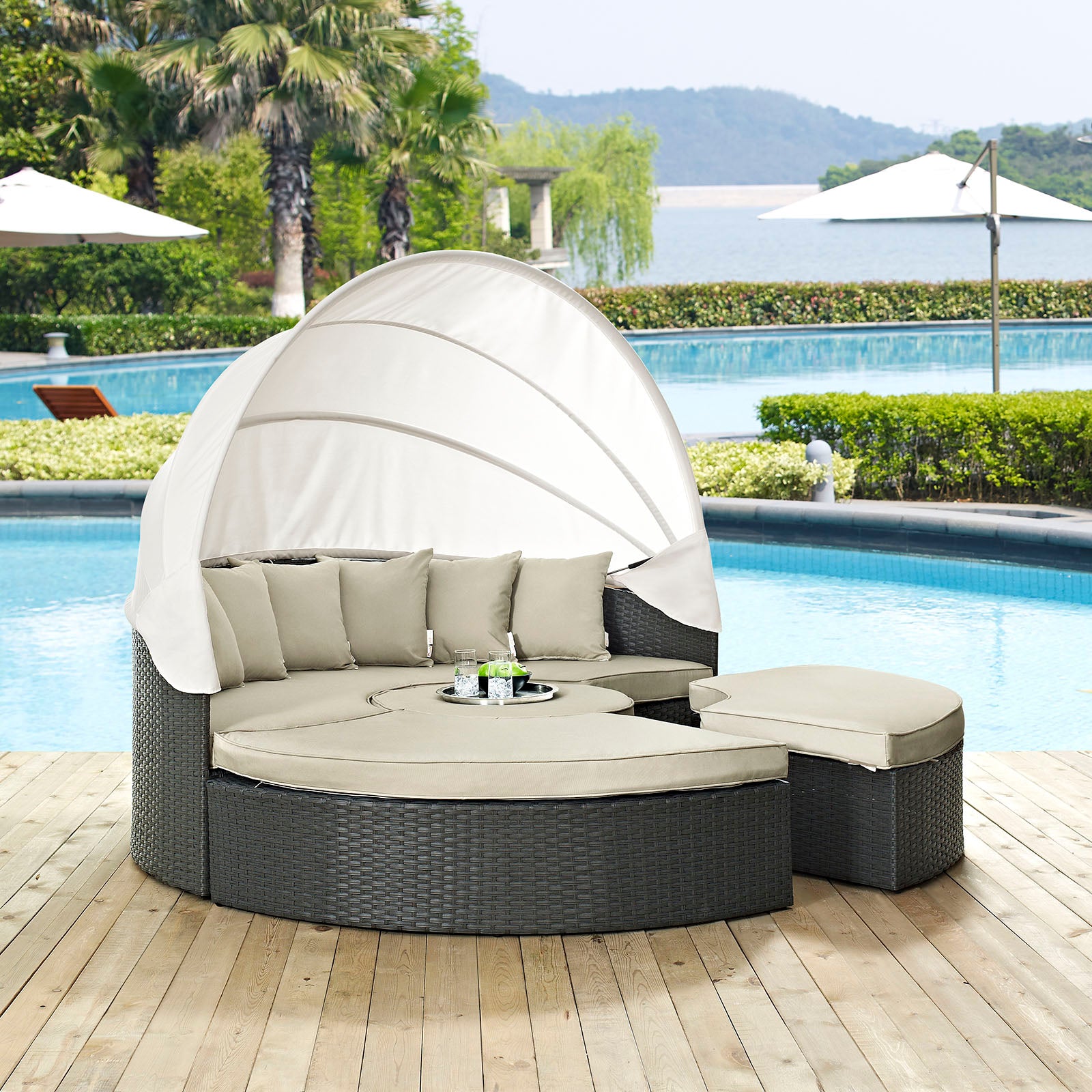 Sojourn Outdoor Patio Sunbrella® Daybed