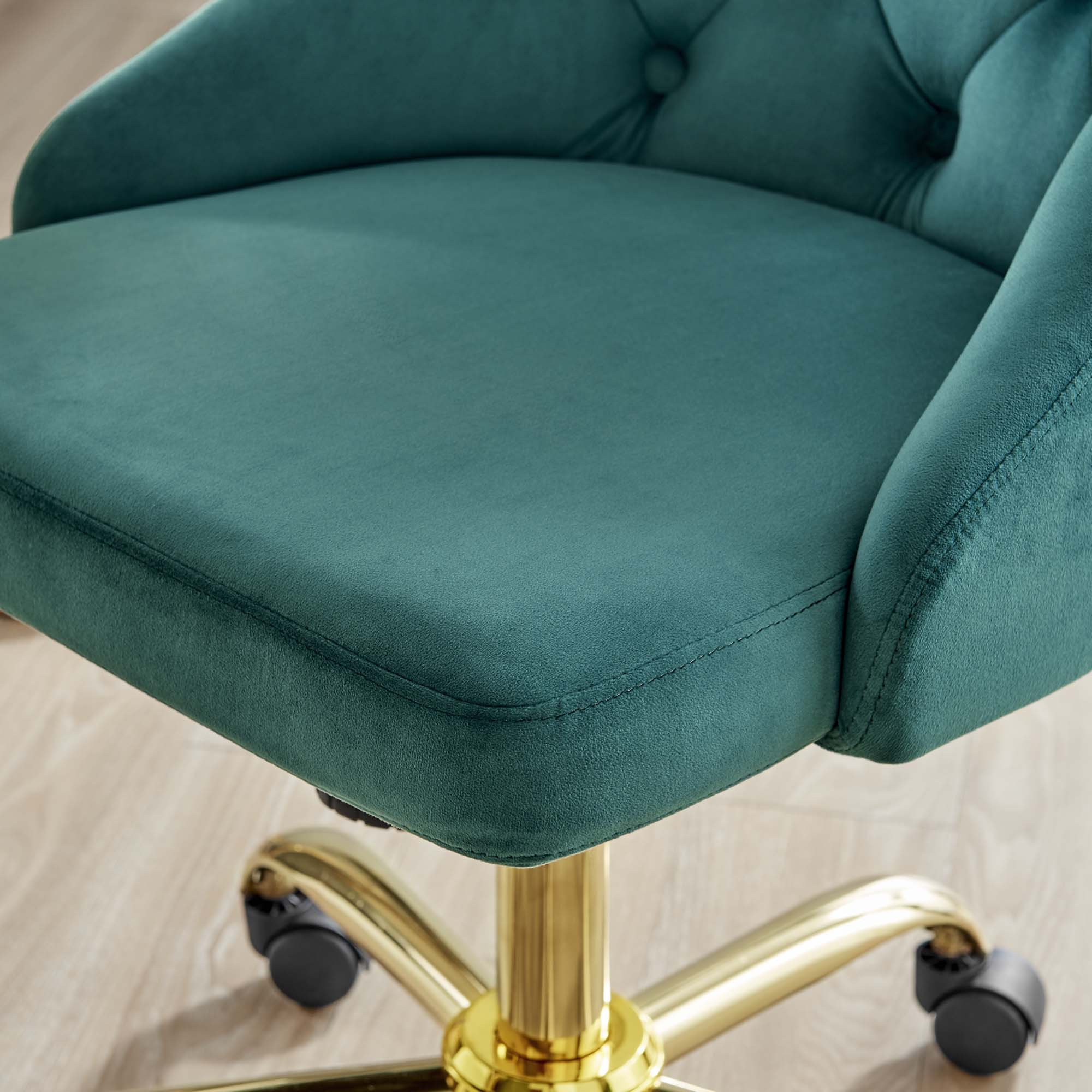 Distinct Tufted Swivel Performance Velvet Office Chair