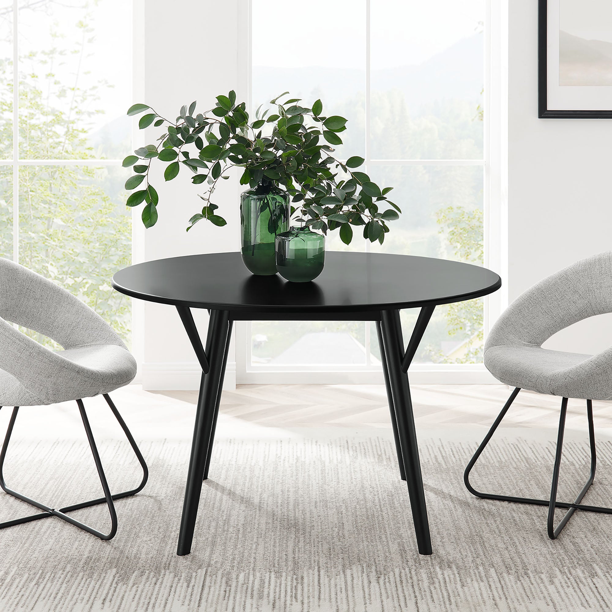 Gallant 47" Round Dining Table