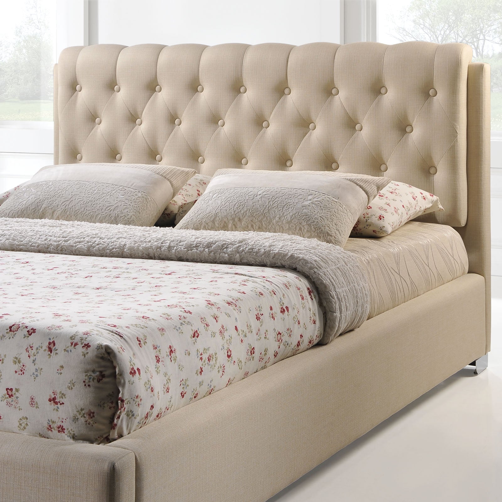 Amelia Queen Fabric Bed