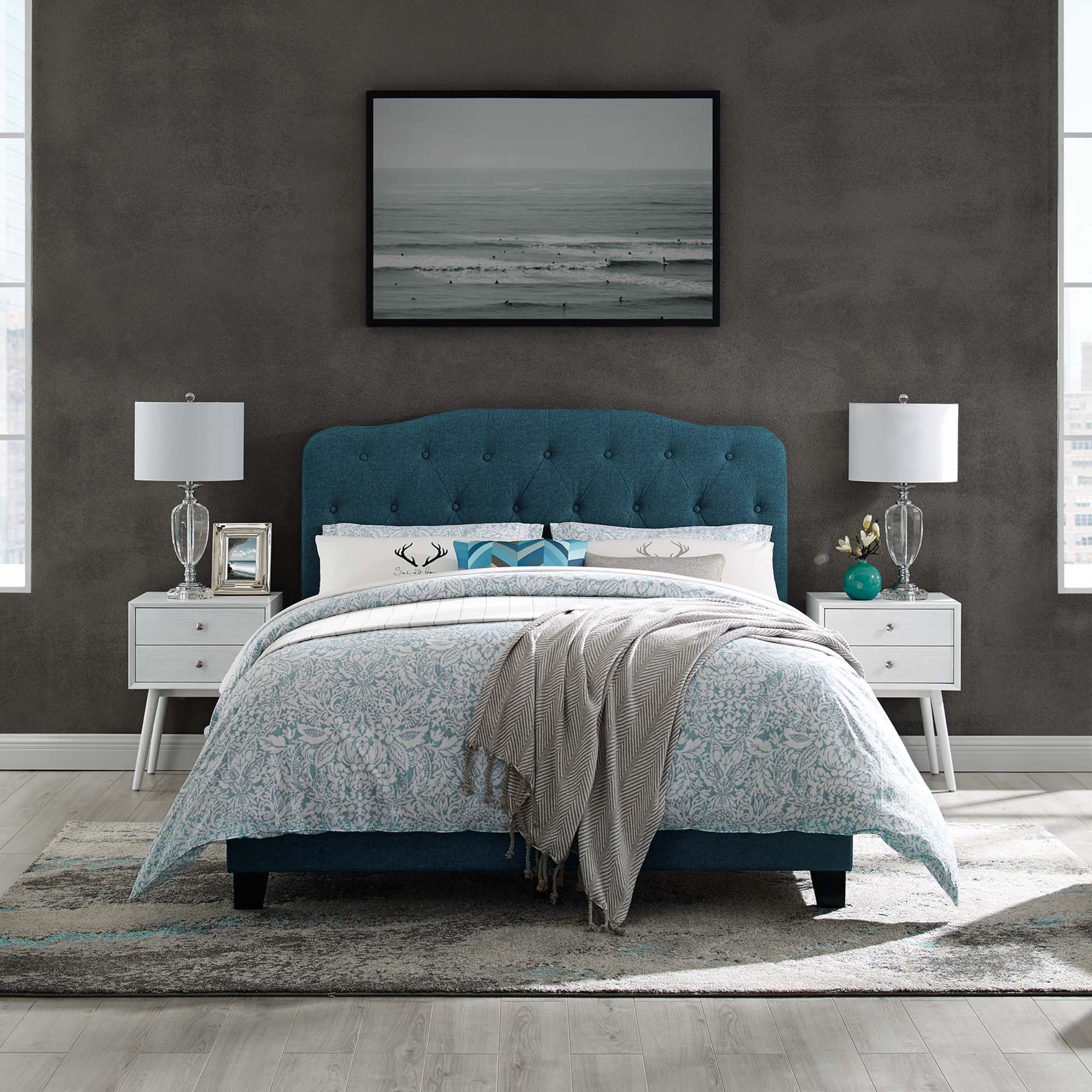 Amelia Full Upholstered Fabric Bed