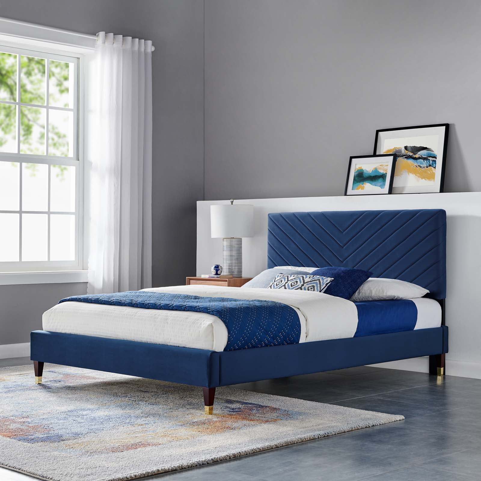 Roxanne Performance Velvet Queen Platform Bed