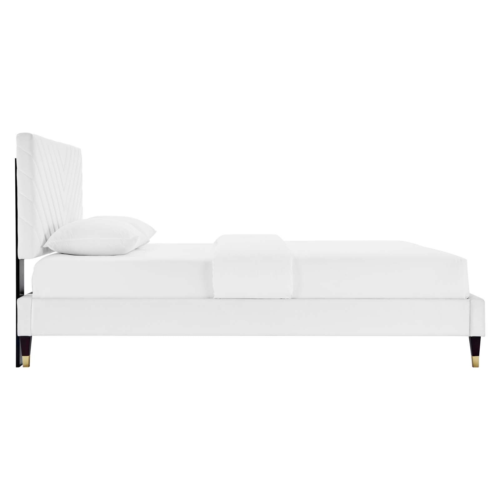 Roxanne Performance Velvet Queen Platform Bed