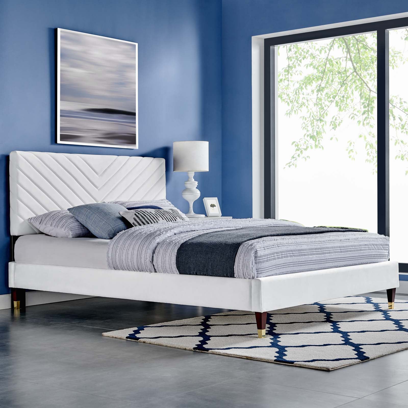 Roxanne Performance Velvet Queen Platform Bed