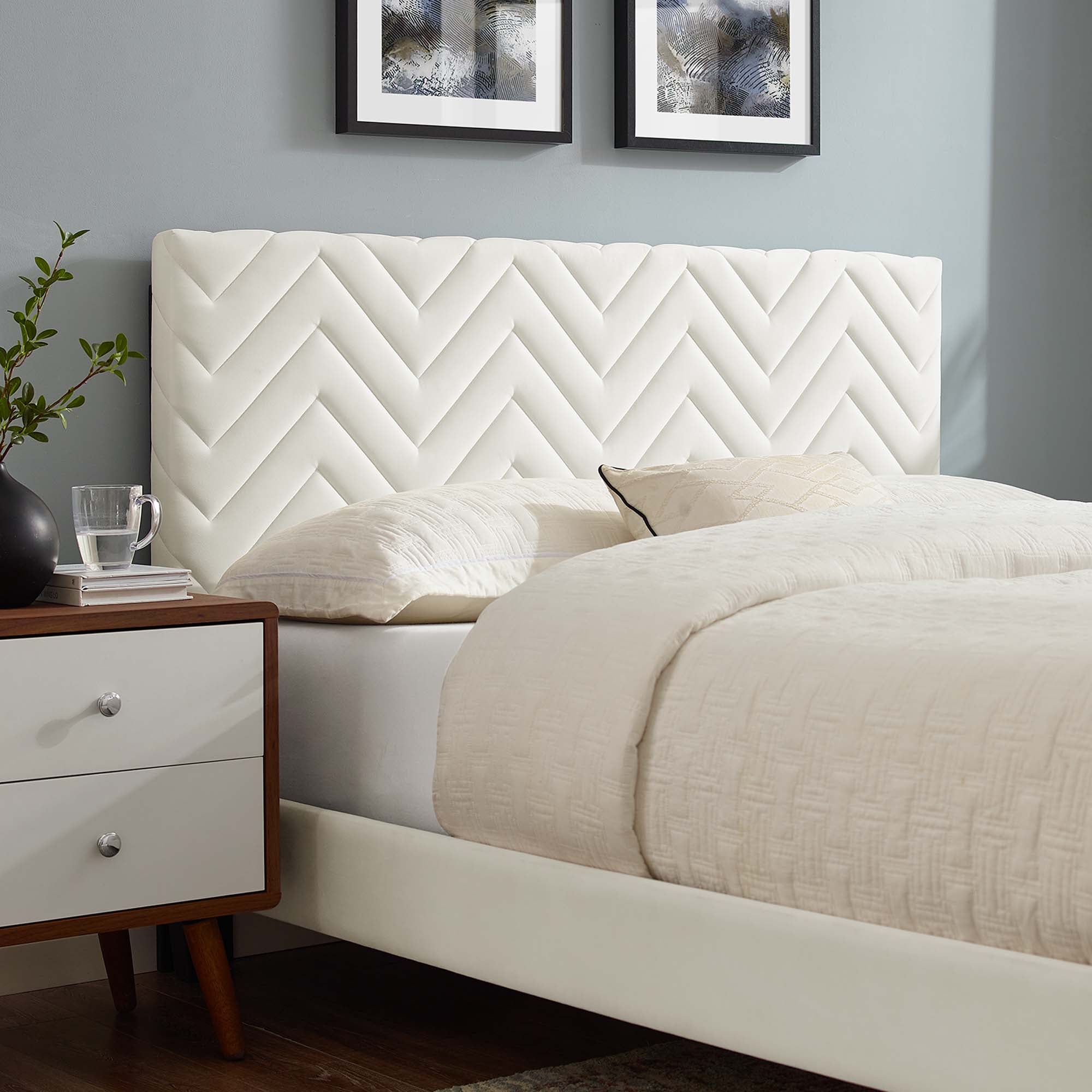 Leah Chevron Tufted Performance Velvet Full Platform Bed