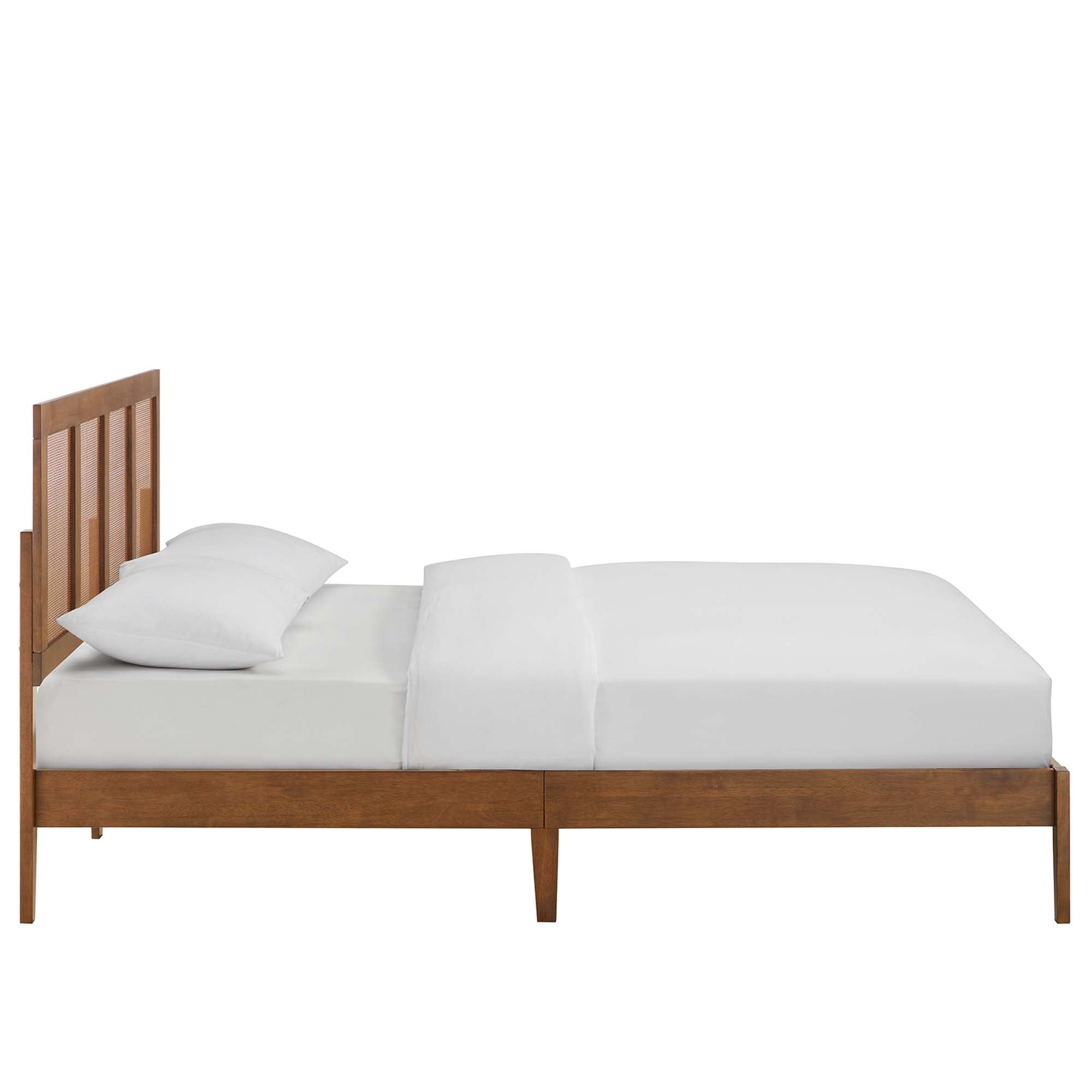 Sirocco Rattan and Wood Queen Platform Bed