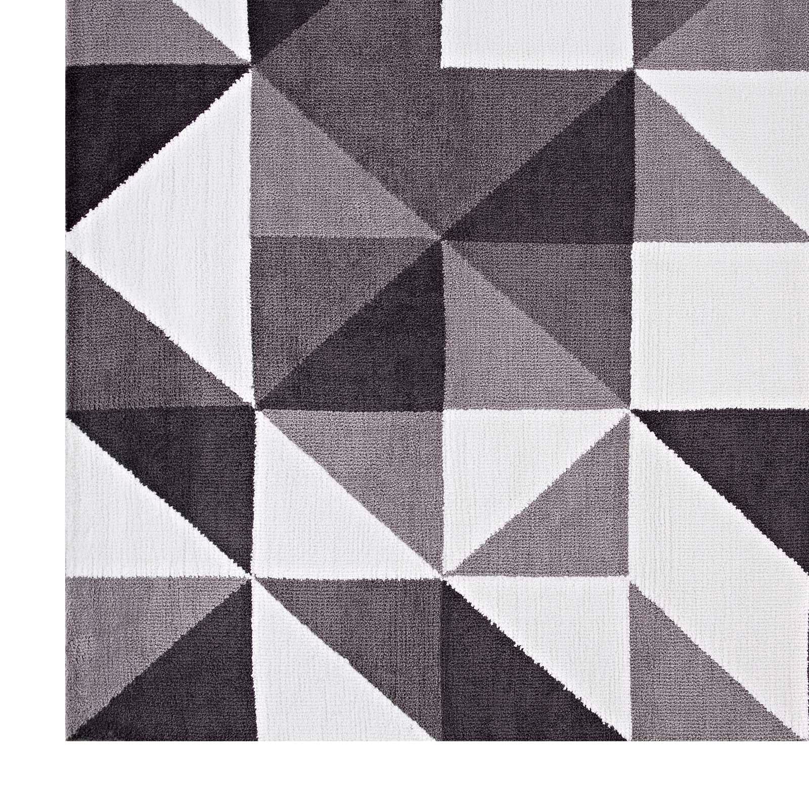 Kahula Geometric Triangle Mosaic 8x10 Area Rug