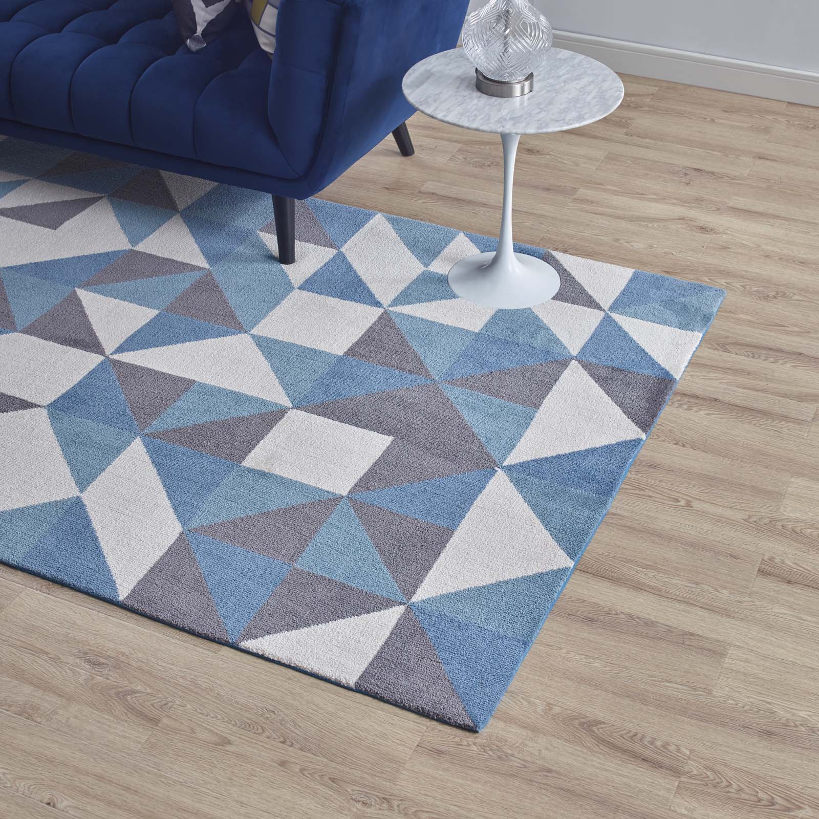 Kahula Geometric Triangle Mosaic 8x10 Area Rug