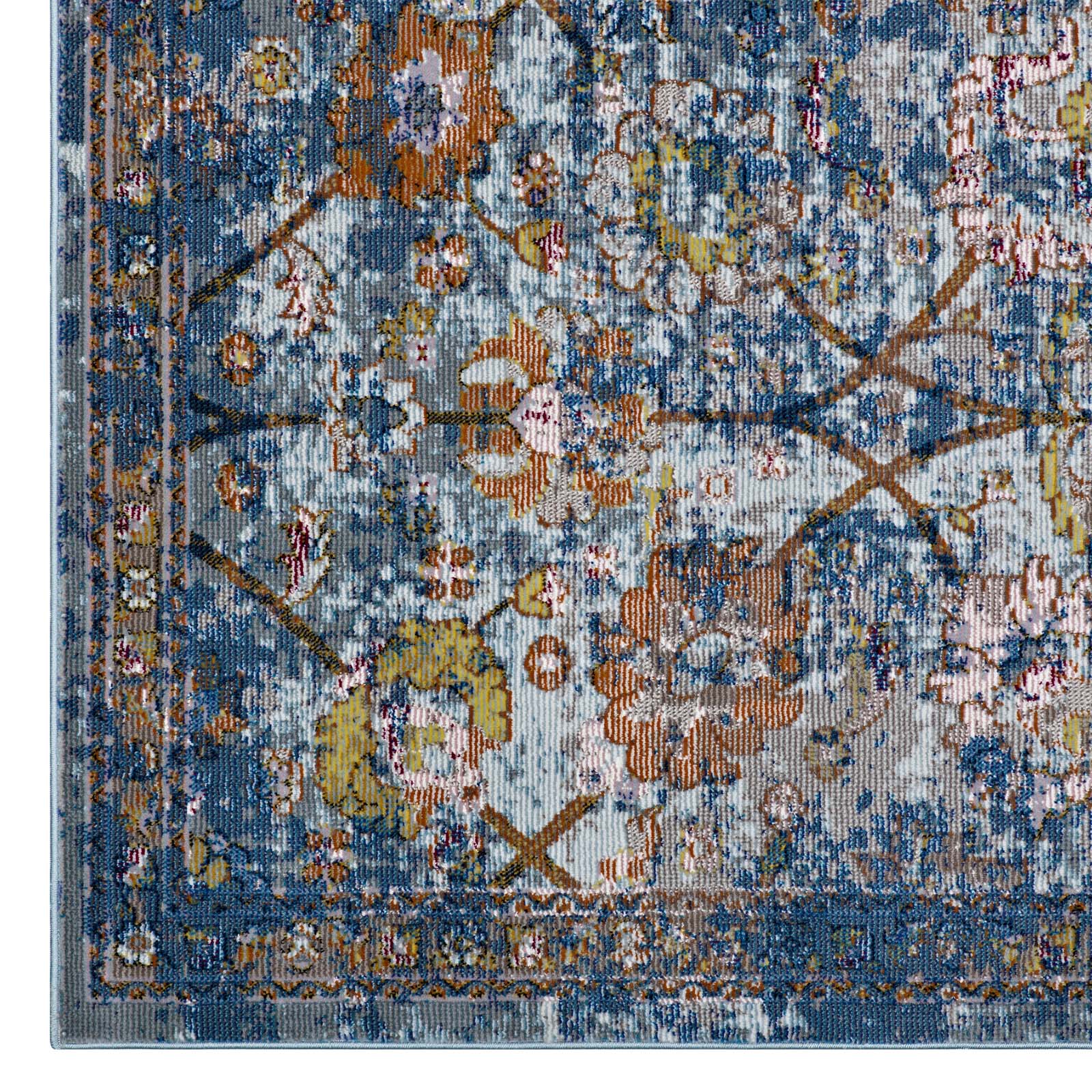 Minu Distressed Floral Lattice 4x6 Area Rug