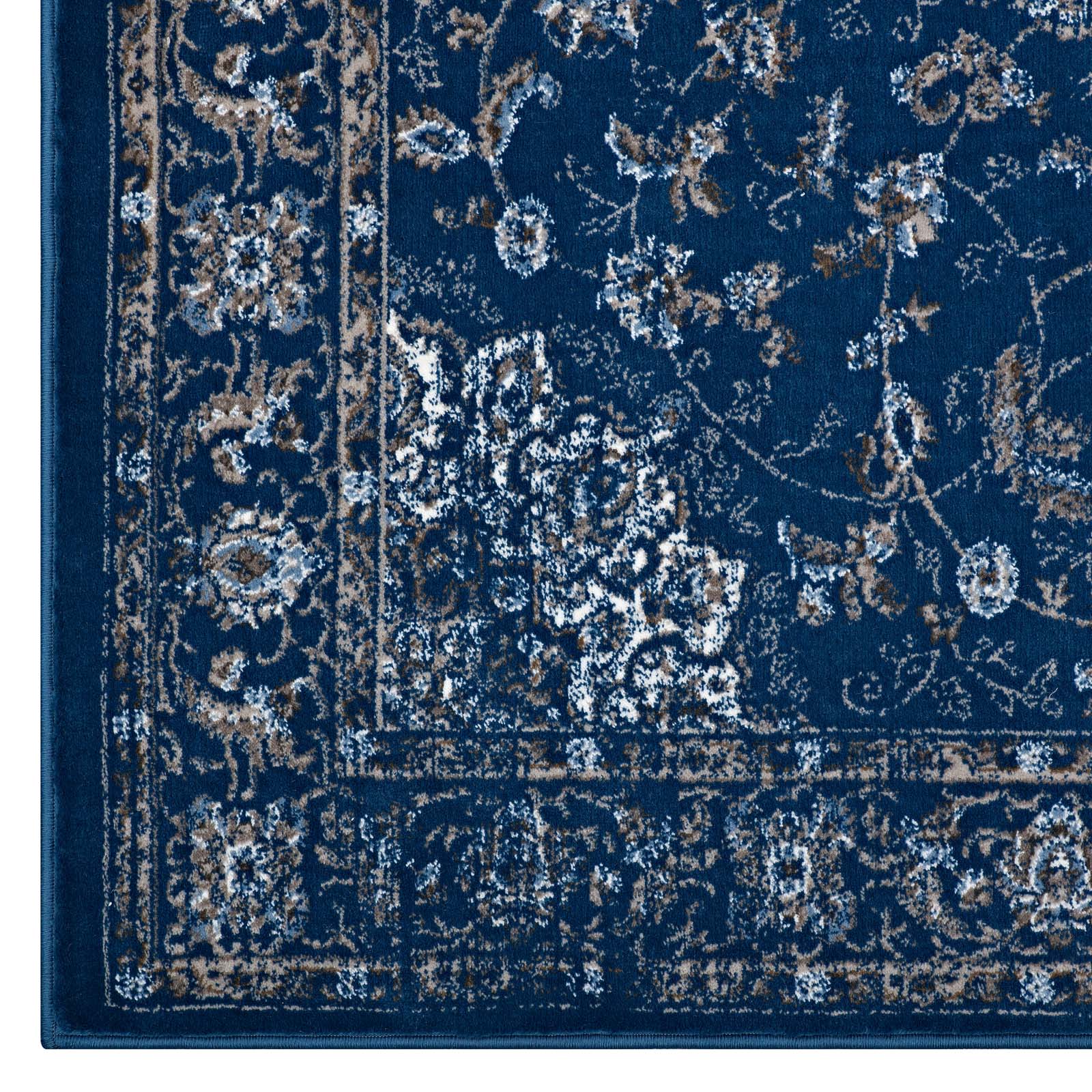 Lilja Distressed Vintage Medallion 5x8 Area Rug