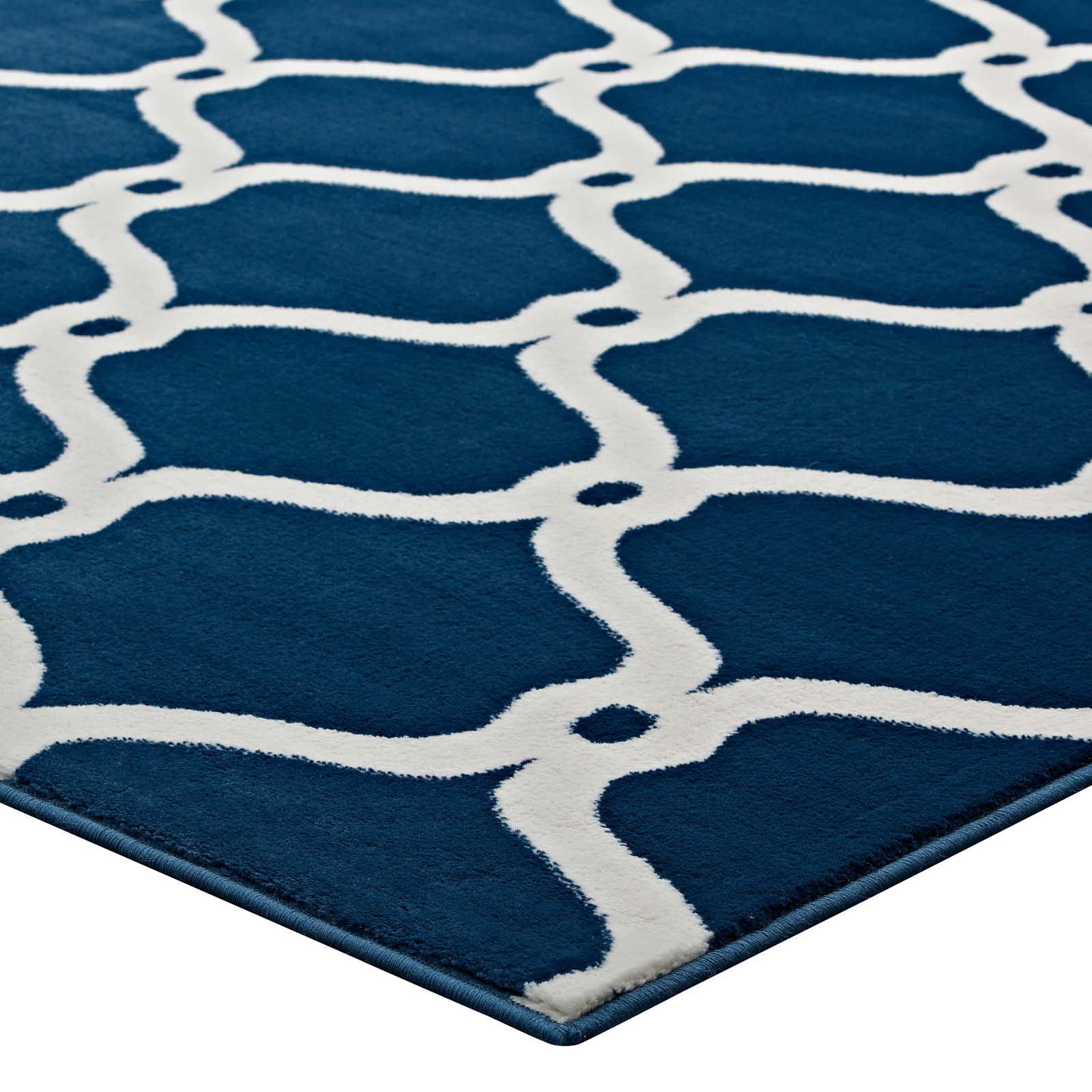 Beltara Chain Link Transitional Trellis 5x8 Area Rug