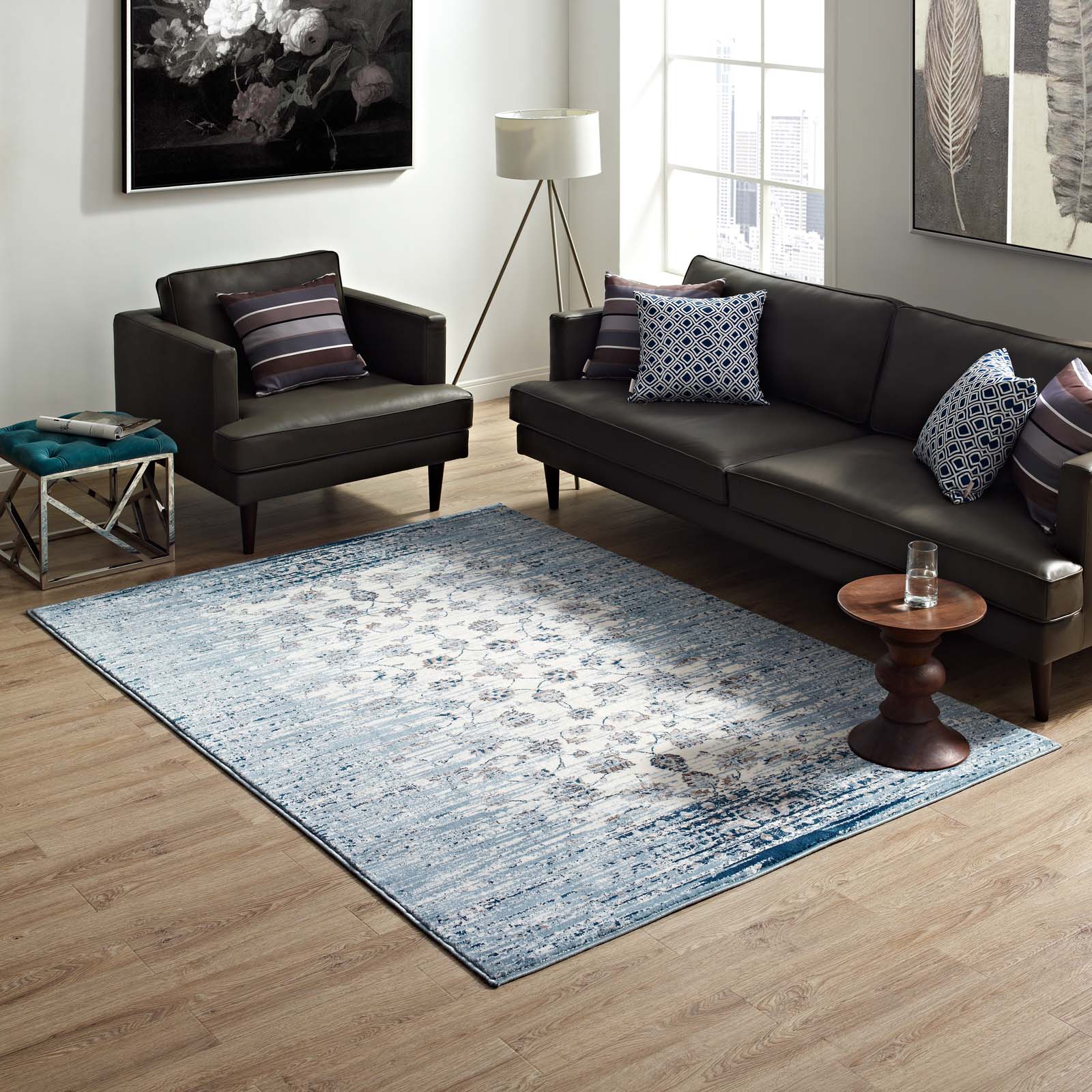 Chiara Distressed Floral Lattice Contemporary 8x10 Area Rug