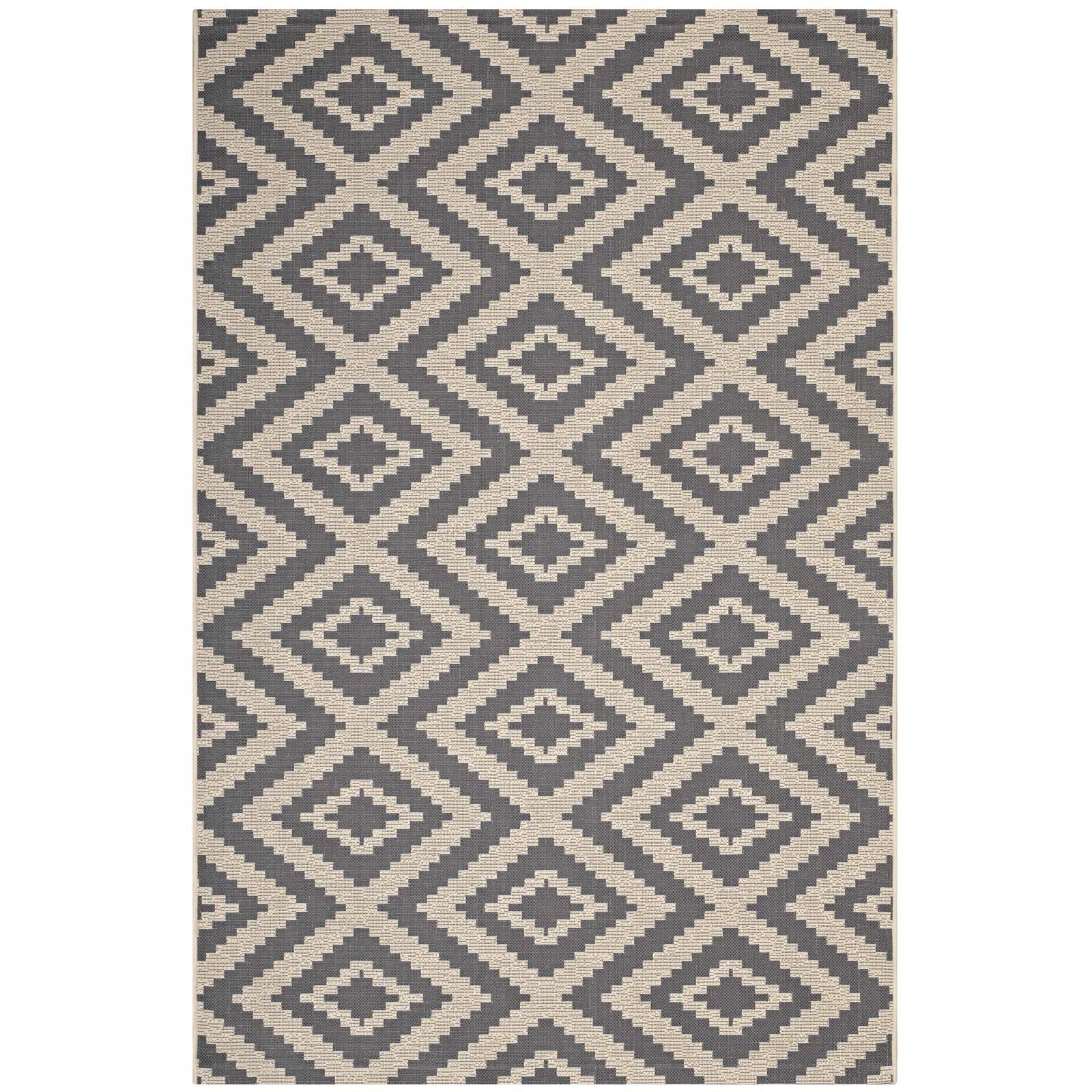 Jagged Geometric Diamond Trellis 5x8 Indoor and Outdoor Area Rug