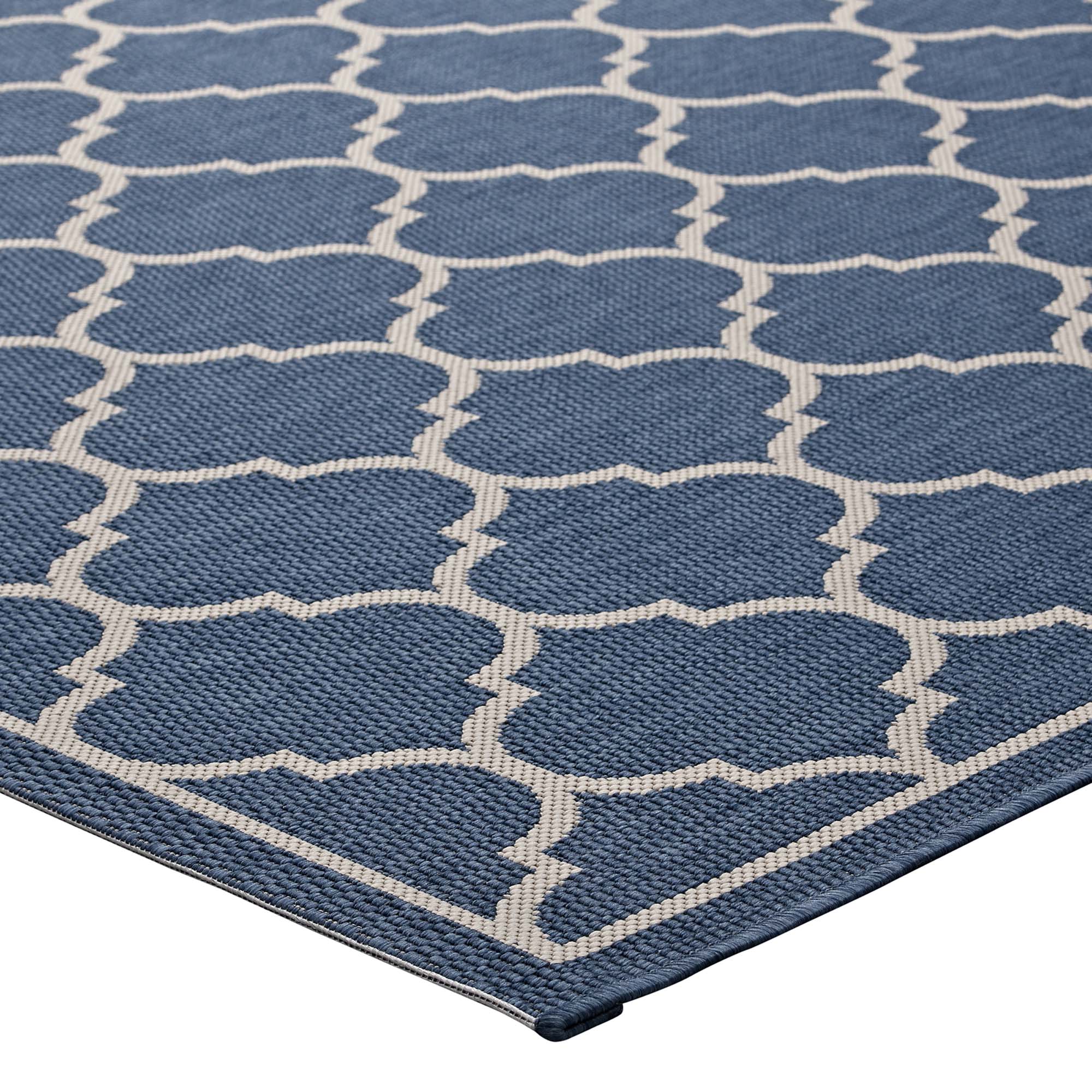 Avena Moroccan Quatrefoil Trellis 4x6 Indoor and Outdoor Area Rug