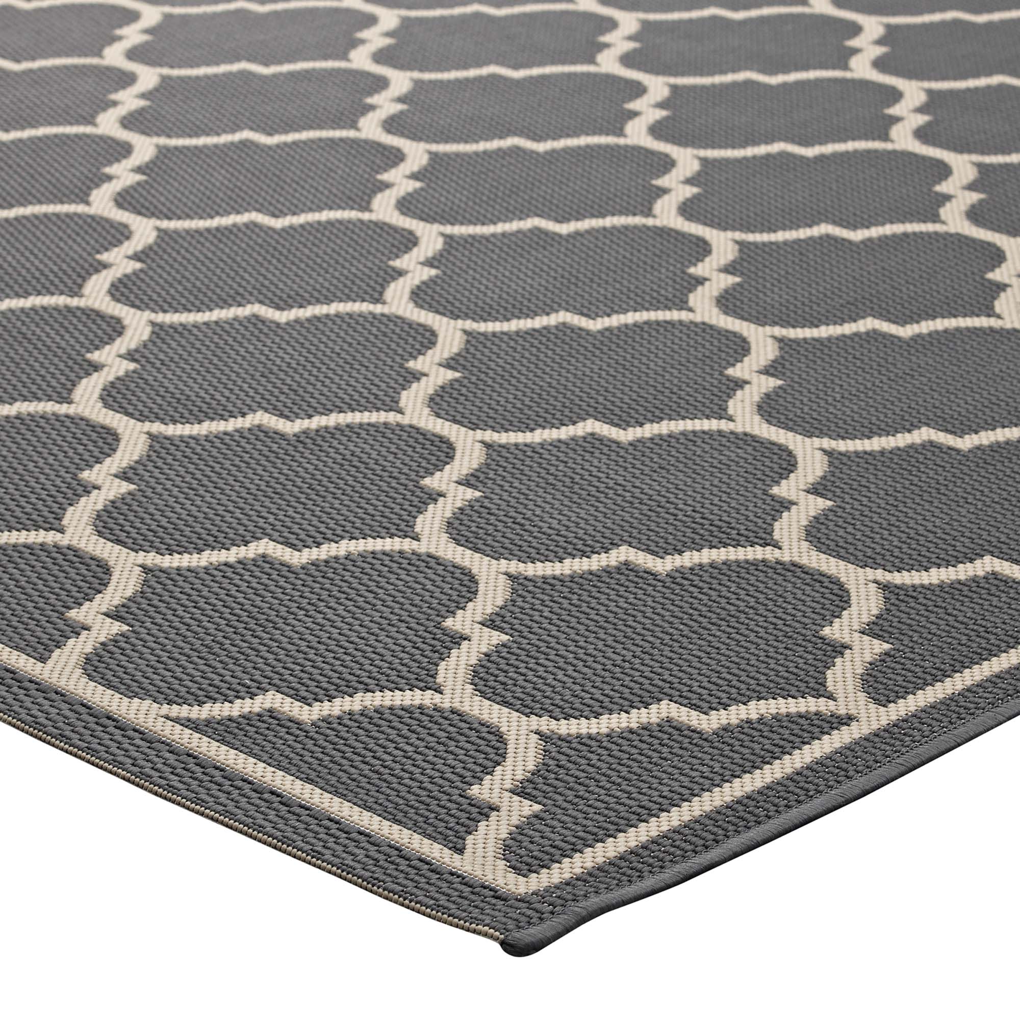 Avena Moroccan Quatrefoil Trellis 4x6 Indoor and Outdoor Area Rug