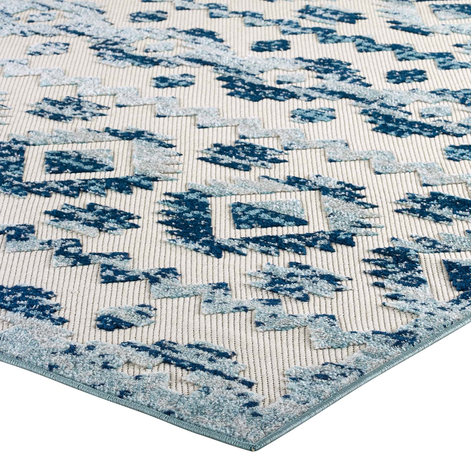 Reflect Takara Abstract Diamond Moroccan Trellis 5x8 Indoor and Outdoor Area Rug