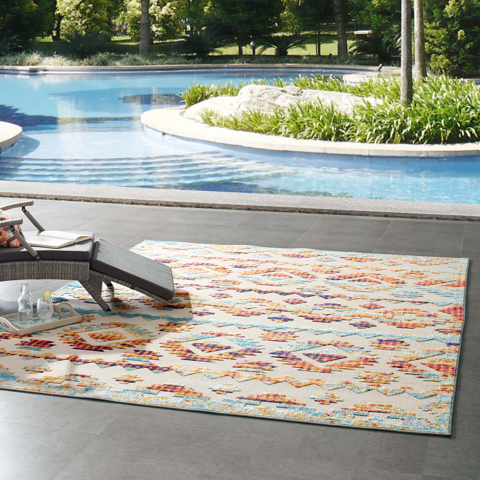 Reflect Takara Abstract Diamond Moroccan Trellis 8x10 Indoor and Outdoor Area Rug