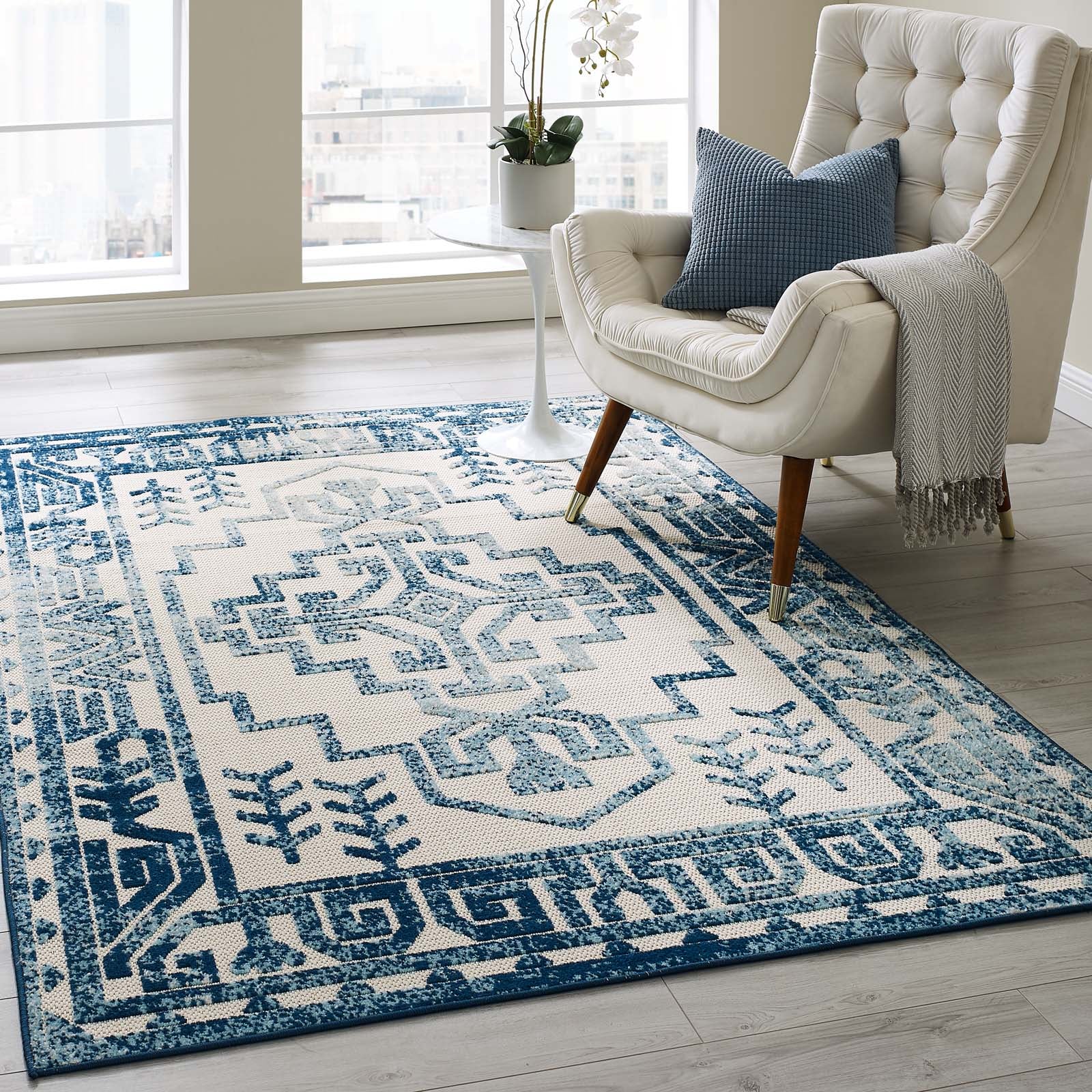 Reflect Nyssa Distressed Geometric Southwestern Aztec 5x8 Indoor/Outdoor Area Rug