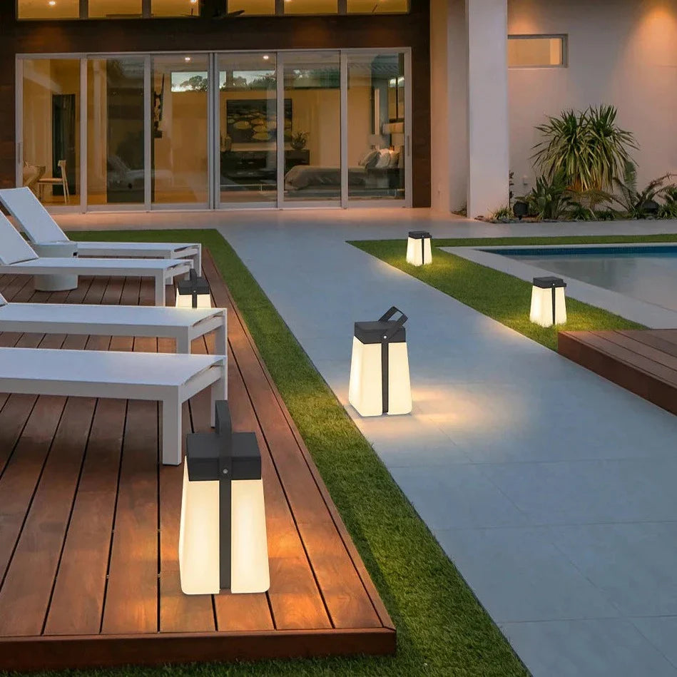 Modern Decorative Outdoor Solar Powered Led Light