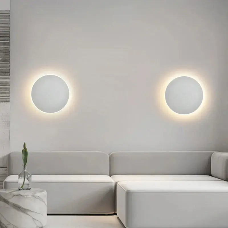 Yumi Modern Round Wall Light