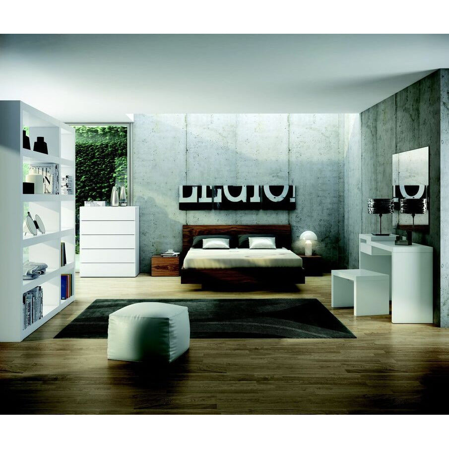 FLOAT BED - QUEEN SIZE W/ MATTRESS SUPPORT - living-essentials