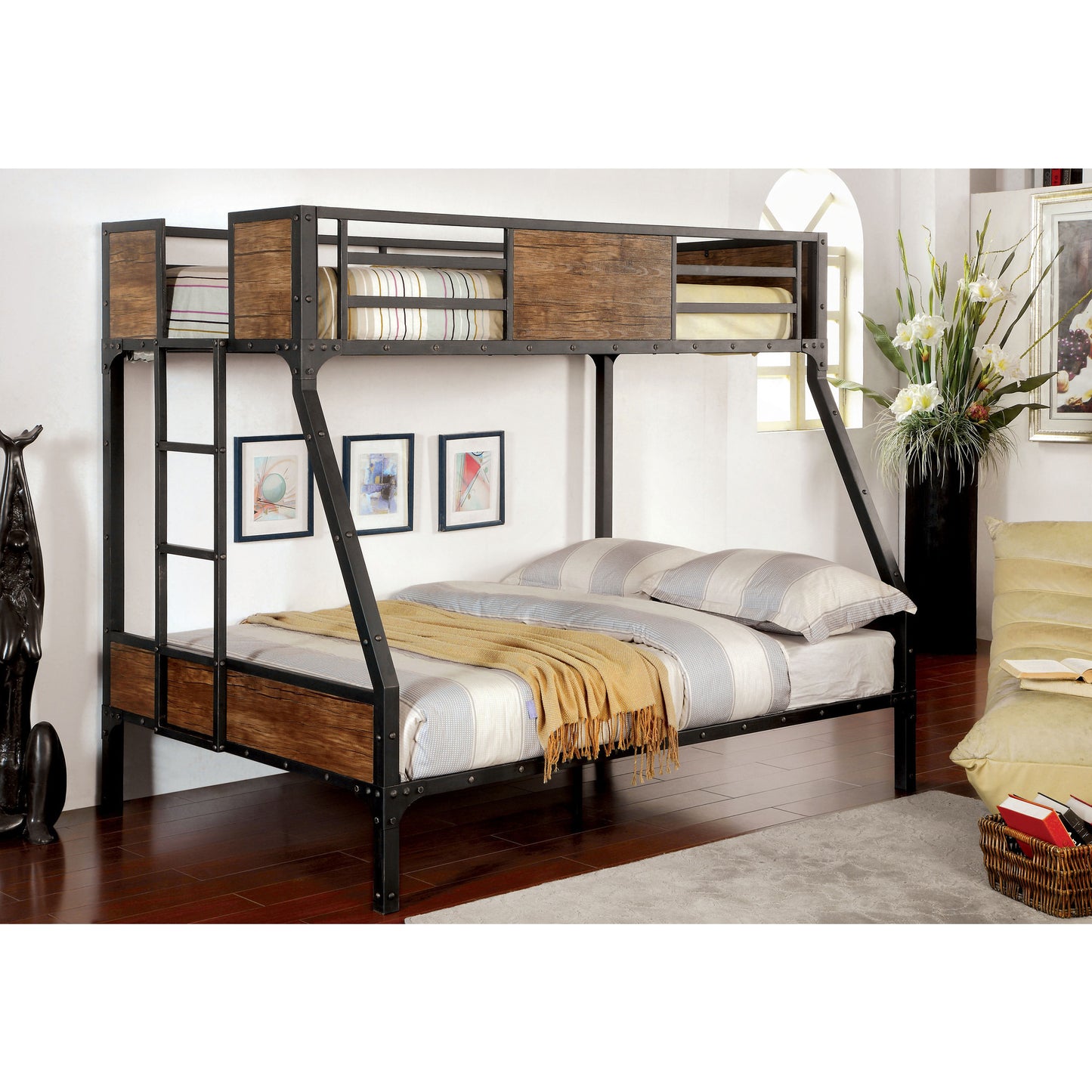 Joie Industrial Twin Over Full Bunk Bed in Black - living-essentials