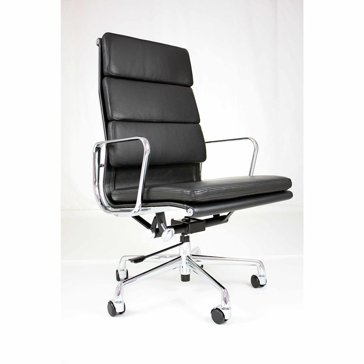 Emfurn Soft Executive Office Chair - living-essentials
