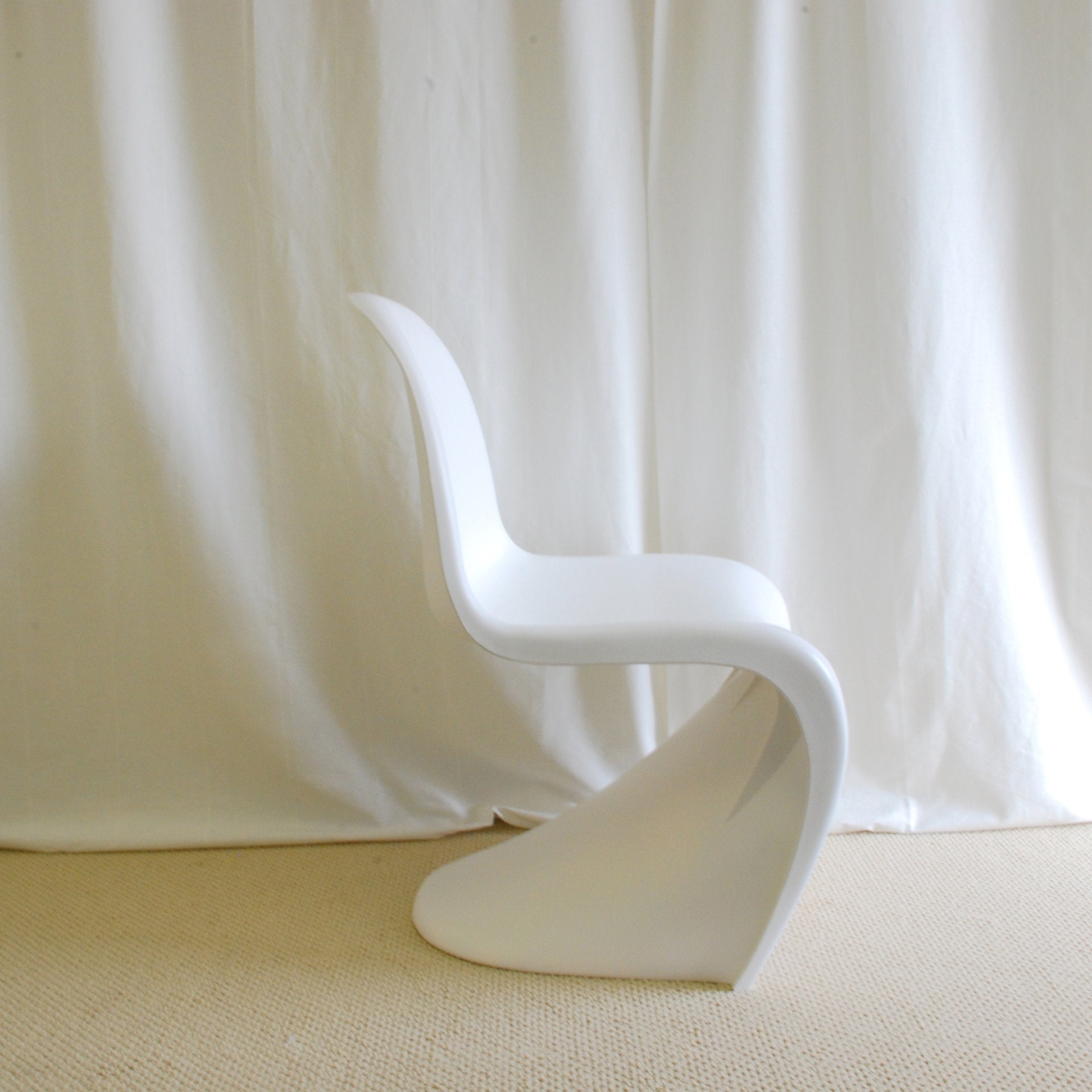 S Contour Chair - living-essentials