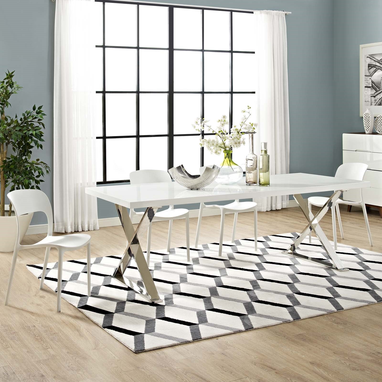 Finn Dining Table in White / Silver